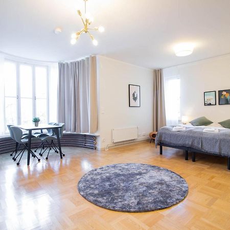 Forenom Serviced Apartments Helsinki Toeoeloe Exterior foto